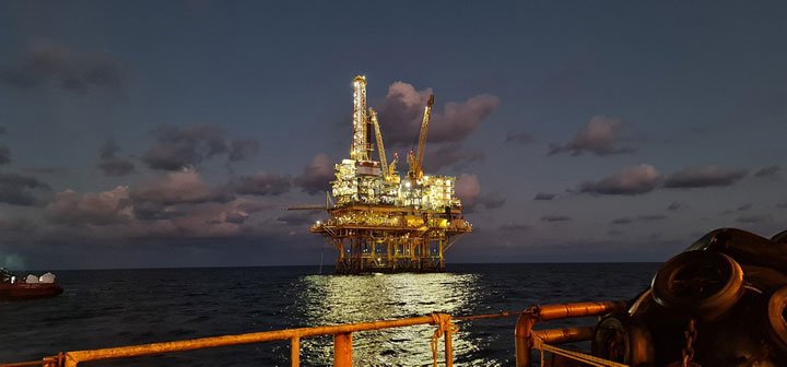 IoT and Satellite Integration for Oil and Gas Monitoring